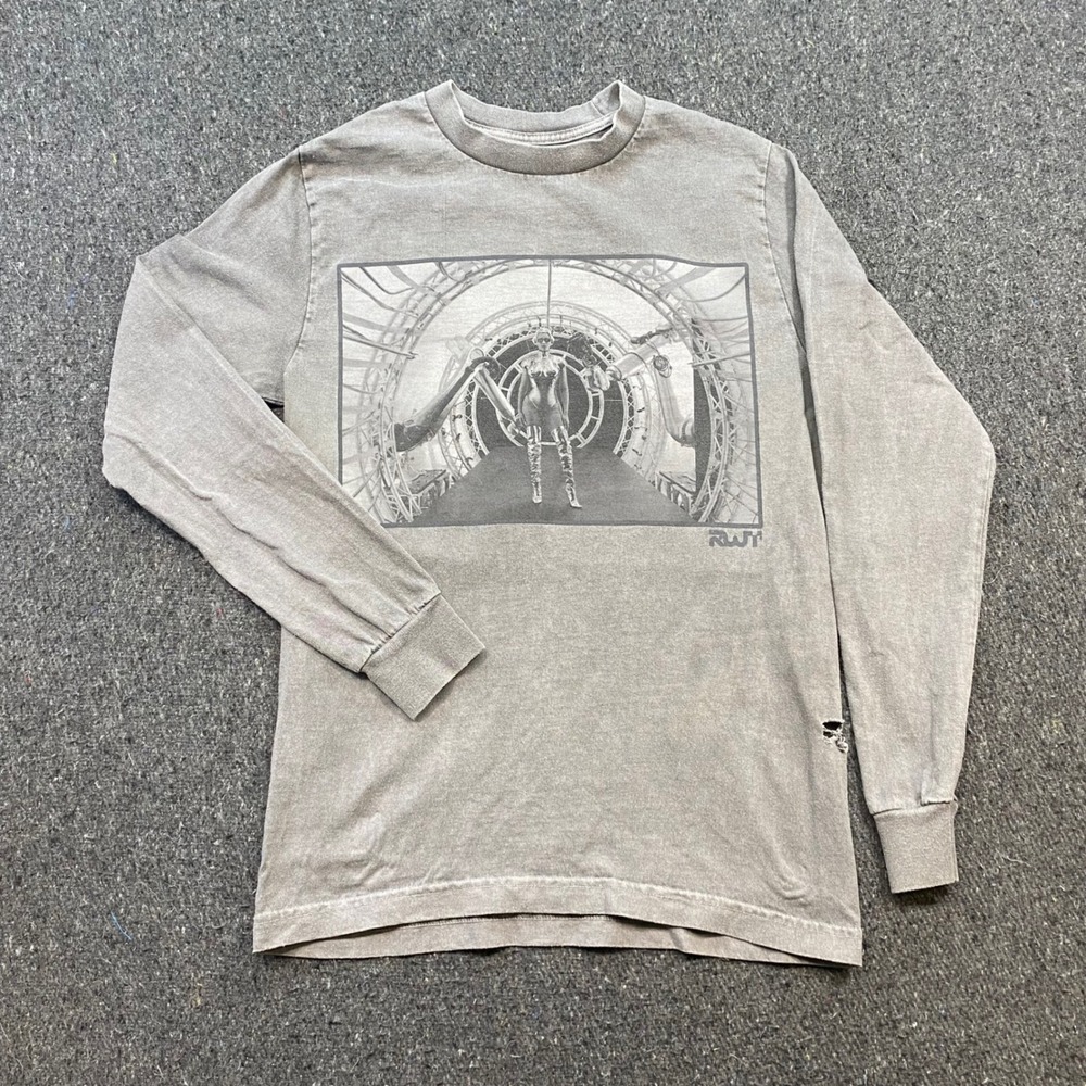 Beyonce Renaissance World Tour 2023 Shirt Sz S Mens Gray Graphic Long Sleeve RWT